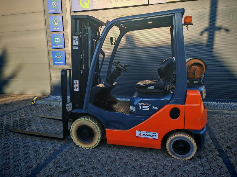 JAPANLIFT POZNAŃ WÓZEK WIDŁOWY TOYOTA 8FGF15 NA SPRZEDAŻ
