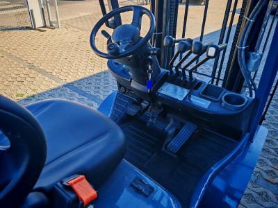 JAPANLIFT POZNAŃ WÓZEK WIDŁOWY TOYOTA 8FGF25 NA SPRZEDAŻ