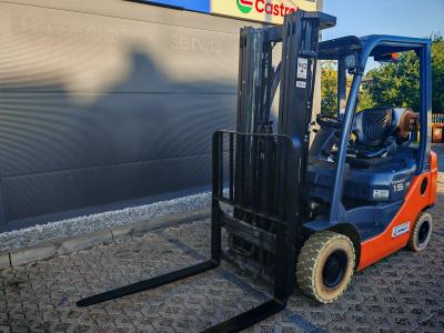 JAPANLIFT POZNAŃ WÓZEK WIDŁOWY TOYOTA 8FGF15 NA SPRZEDAŻ
