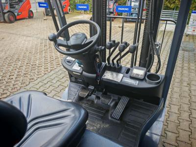 JAPANLIFT LUBOŃ WÓZEK WIDŁOWY TOYOTA 8FGF15 NA SPRZEDAŻ